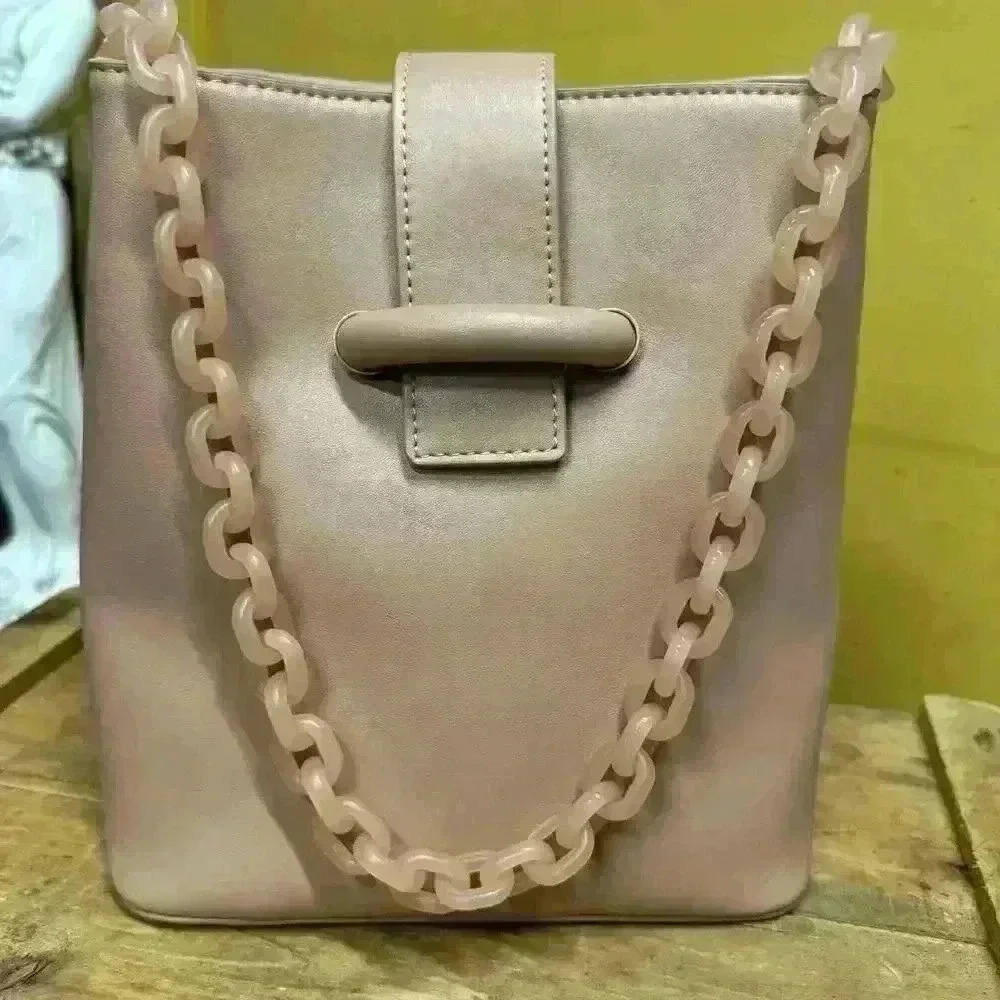 Fashionable Chain Handle Shoulder Bag Elegant Solid Color Leather Bucket Purse - Picture 16 of 16